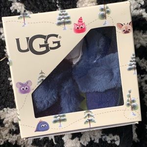 Baby boy Dino UGGS